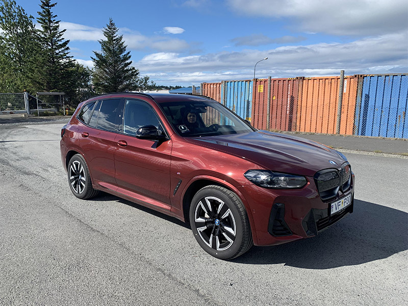 New BMW Cars to Feature Automatic Turn Signal Activation